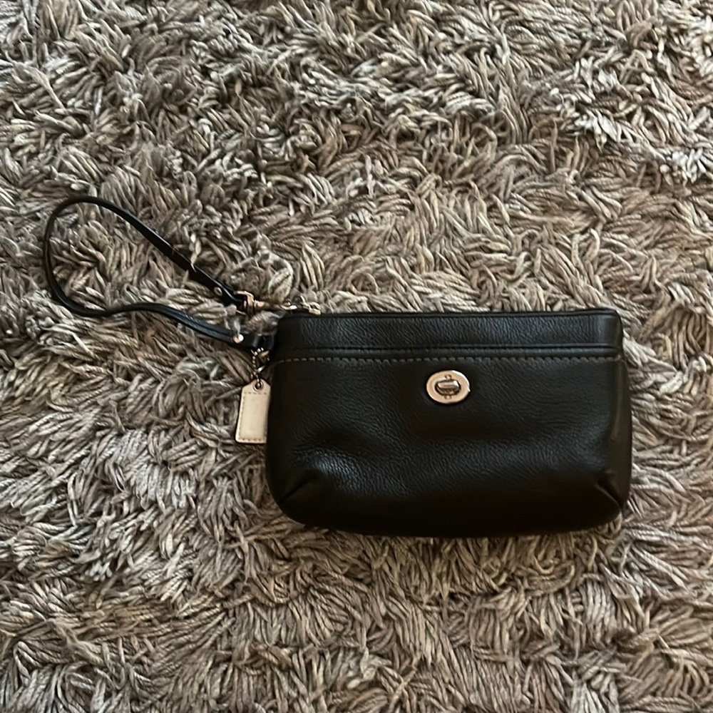 COACH wristlet (Used once)